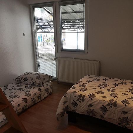 Ferienwohnung Apartman Sana Lux Sanski Most Exterior foto