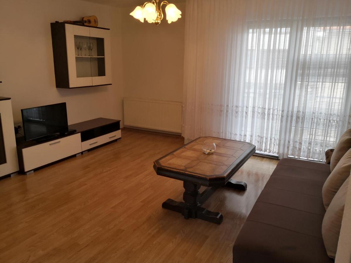 Ferienwohnung Apartman Sana Lux Sanski Most Exterior foto